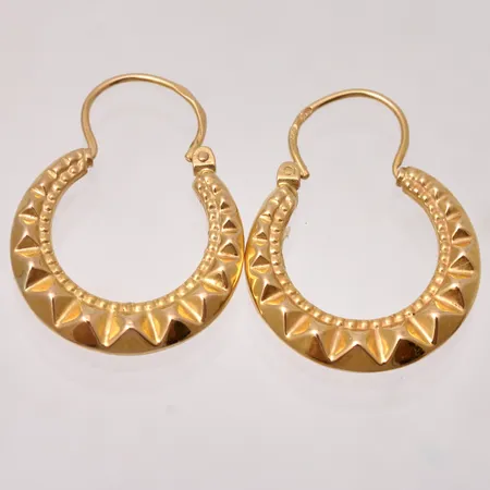 Örhängen mått 17,8x23,8mm, bredd 3,4mm, 18K, 1,55g.