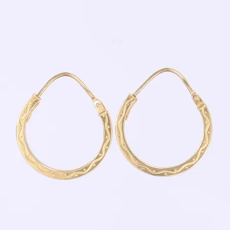 Ett par örhängen creoler Ø20mm bredd 2mm 18K Vikt: 1,6 g