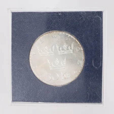 Silvermynt, "50kr", All Offentlig Makt I Sverige Utgår Från Folket, år 1975, 925/1000 silver Vikt: 26,9 g