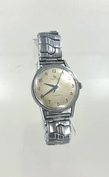 Herrur Certina Waterking, diam 34 mm , defekt glas, Klockan fungerar vid enklare test