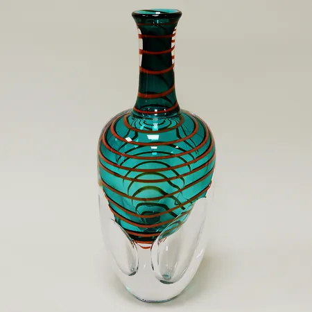 Vas Håkan Gunnarsson Bergdala studioglas, 2009 Unik Minerva, höjd 37cm. Skickas med postpaket.