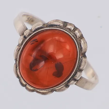 Ring, bärnsten, stl 18, 835/1000 silver Vikt: 2 g