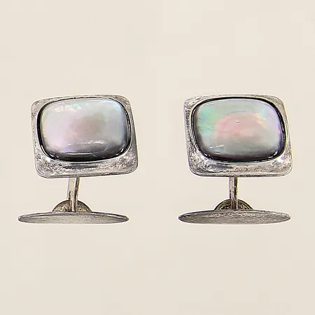 Manschettknappar med pärlemo 17,1x17,1mm, silver 835/1000 Vikt: 11,1 g