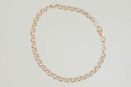 Armband bismark längd 19 cm bredd 4 mm, 14K Vikt: 4,4 g