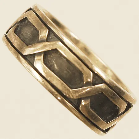 Ring stl:19 bredd 8,1mm 925/1000 silver Vikt: 7,9 g
