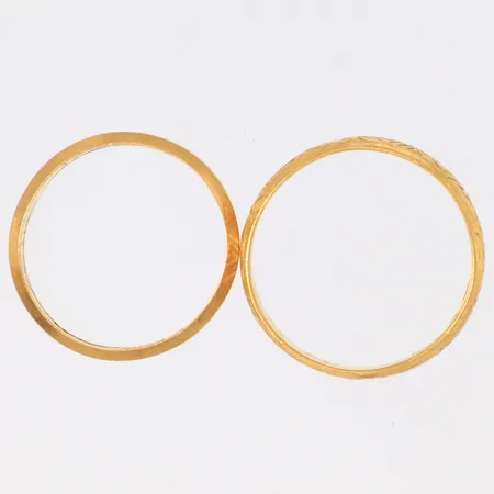 2 Ringar, gravyr, 23K Vikt: 6,8 g