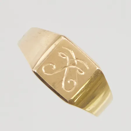 Klackring graverad stl:19 bredd:2,9-9,7mm 18K 8,6g.