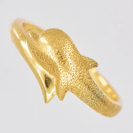 Ring delfiner stl:17 bredd ovandel 9mm 14K Vikt: 2,8 g
