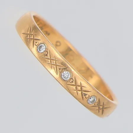 Ring diamanter 3 x ca 0,01ct stl:17, gravyr, 18K Vikt: 2,8 g