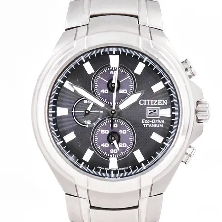 Herrur Citizen Eco-Drive Titanium Ø 43mm ref.nr R009451 längd inklusive uret ca 19cm inga tillbehör
