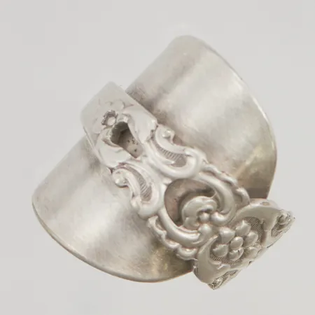 Ring stl17 Silver S830/1000 11,3g.