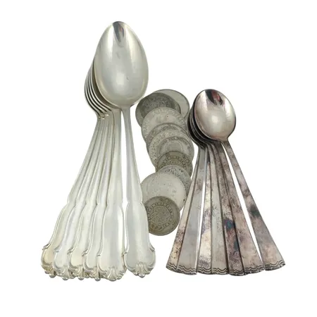 Parti silverbestick, 830/1000, 413,3g // parti silvermynt 40-92,5 %, finvikt cirka 122g 