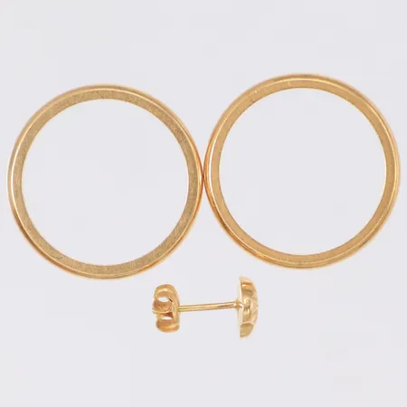 2 Ringar örhänge, gravyr, 18K Vikt: 7,1 g