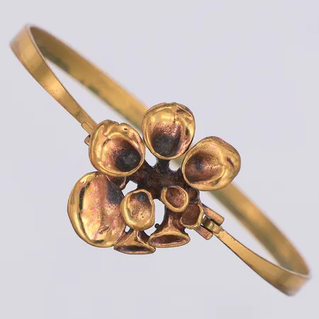 Armband stelt öppningsbart Lava Hannu Ikonen 55 x 60mm, Finland, brons
