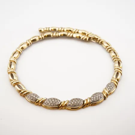 Collier m vita stenar, 46cm, bredd 12mm, 14k Vikt: 51,1 g