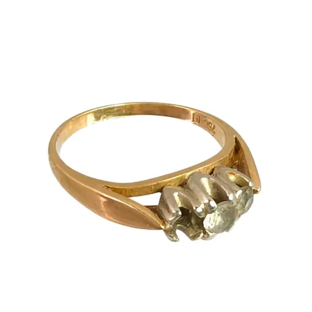 Ring, 18K guld, defekt Vikt: 3,3 g