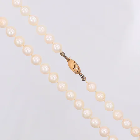 Pärlcollier 56st odlade pärlor ca Ø7,5mm längd 48,5cm, guldlås diamanter 6 x ca 0,01ct kattfot 18K Vikt: 0 g