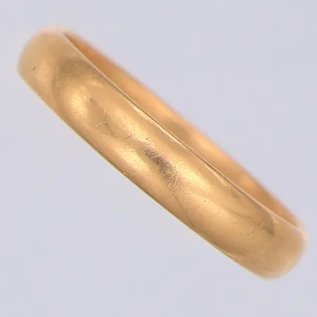 Ring slät stl:17½, gravyr, 18K Vikt: 2,8 g
