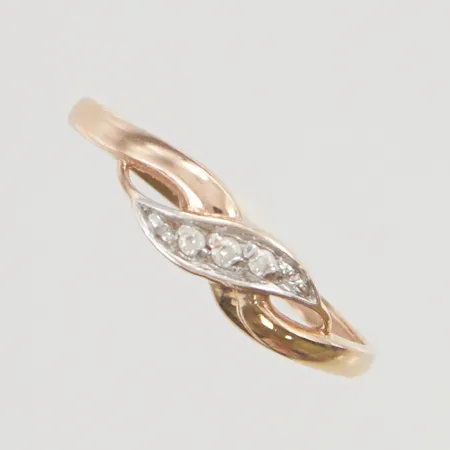 Ring stl:19,5 bredd:1,7-5,1mm 14K 1,3g.