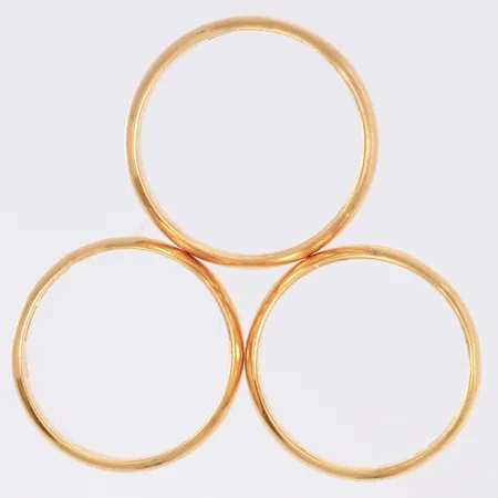 3 Ringar, graverade, 18K  Vikt: 11,6 g