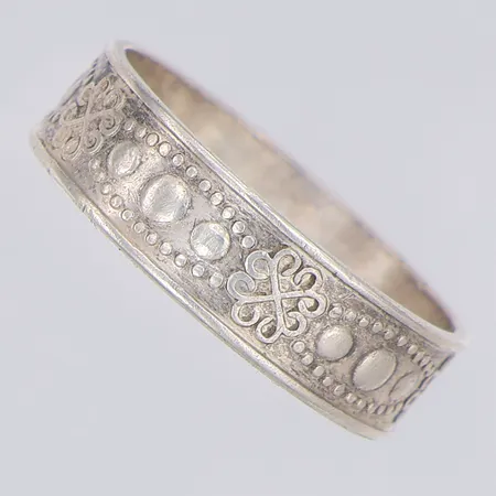 Landskapsring Norrbotten stl:18 bredd 5,6mm, silver 925/1000 Vikt: 2,4 g