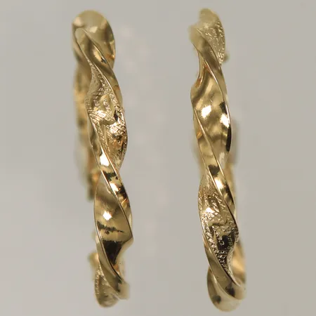 1 par örhängen meandermönster,  Ø27mm bredd 3mm, 14K 2,2g Vikt: 2,2 g