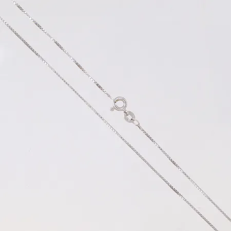 Kedja Venezia vitguld längd 37,5cm, bredd 0,8mm, 18K Vikt: 2,4 g