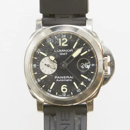 Herrur Panerai Luminor GMT, stål, automatisk, 44mm, PAM01088, boettnr OP7088/BB1864165, safirglas, gummiband samt läderarmband, chronometercertifikat, certifikat Italien Astrua 2018, manual, box, Vikt: 0 g