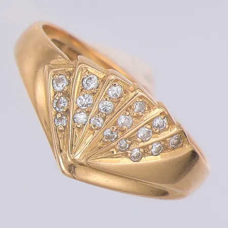 Ring diamanter 18 x ca 0,01ct stl17¾ Bengt Hallberg Guldsmeds AB 1988, 18K Vikt: 3,5 g