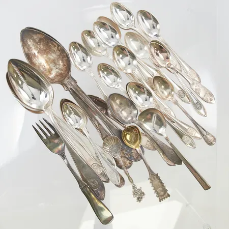 Diverse silverbestick gravyr finns. Silver S830/1000, 759,2g.