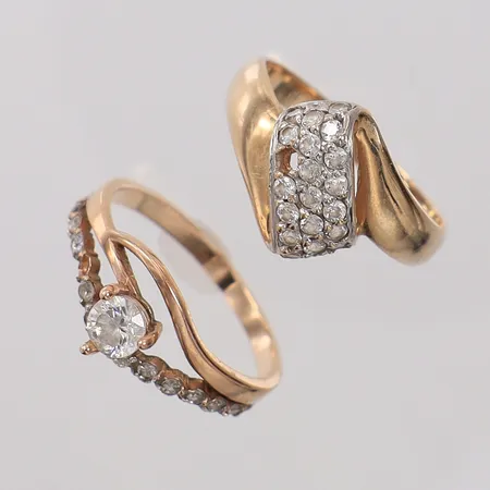 2 Ringar defekta, saknar stenar, 14K bruttovikt 3,9g Vikt: 3,9 g
