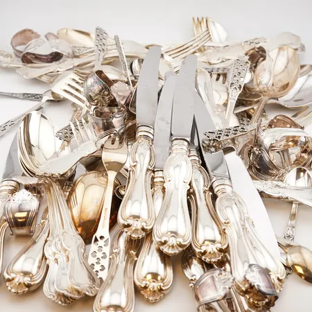 Diverse silver, bruttovikt 2620gr, 830/1000 Vikt: 2620 g