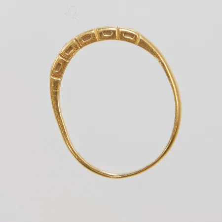 Ring med diamanter 5 x ca.0,01ct, 8/8-slipade, skev skena, 18K Vikt: 1,5 g