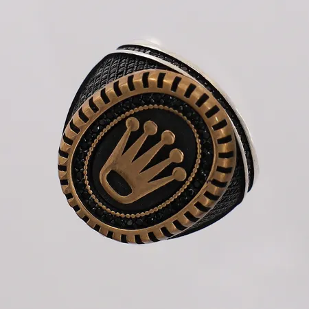 Klackring med stenar stl:21, bredd 5,2-23,3mm, förgyllda samt oxiderade detaljer, OBS! ej märkesdesign! 925/1000 silver Vikt: 10,4 g
