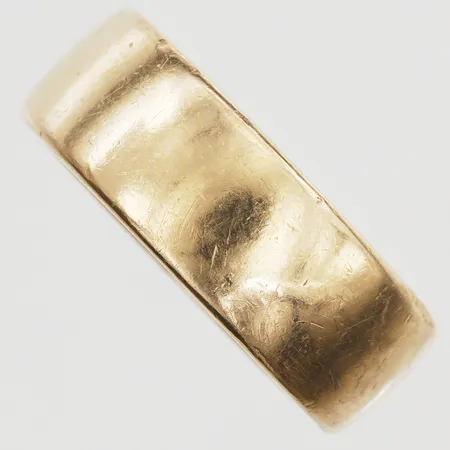 Ring stl:19 bredd 8mm, gravyr, repor, 18K Vikt: 14,6 g