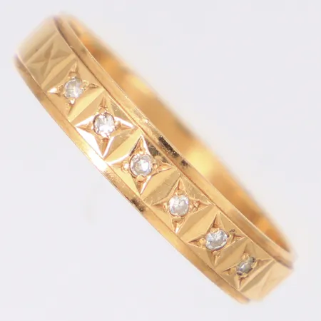 Ring med diamanter 6x ca 0,01ct 8/8-slipade, stl:19, bredd 4mm, Ge-Kå Rolf Kaplan Ab Stockholm 1975, 18K  Vikt: 3 g