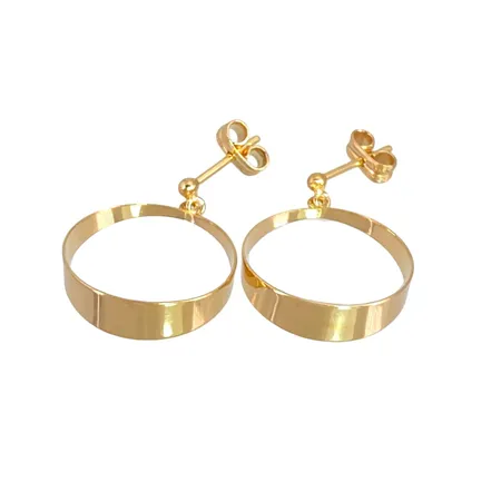 Örhängen i 18K guld, längd 21 mm, bredd 16 mm, originalploppar, fint skick Vikt: 2,4 g