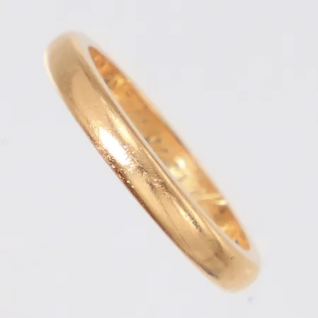 Ring slät stl:19, bredd 3,2mm, gravyr, 18K Vikt: 6,3 g