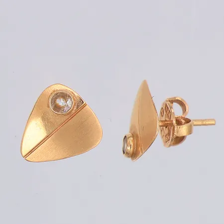 Örhängen vita stenar längd 9,8mm bredd 8,8mm, 18K Vikt: 1,3 g