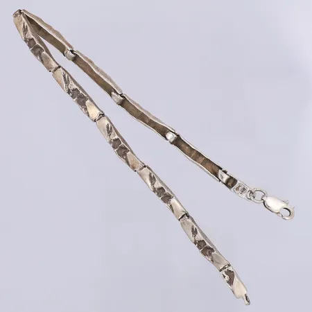 Armband halvstelt längd 19,5cm bredd 4,3mm, silver 830/1000 Vikt: 7,7 g