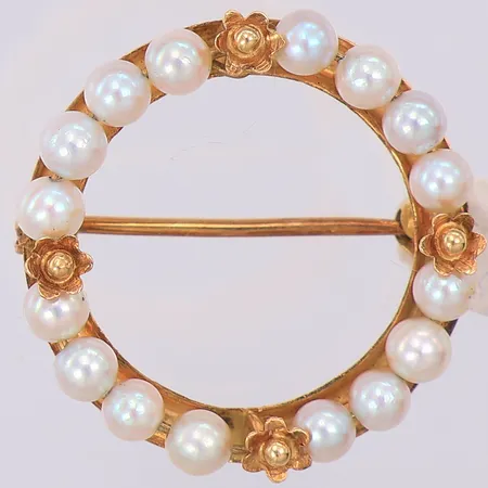 Brosch odlade pärlor blommor Ø23,5mm Heribert Engelbert AB 1968, 18K Vikt: 3,2 g