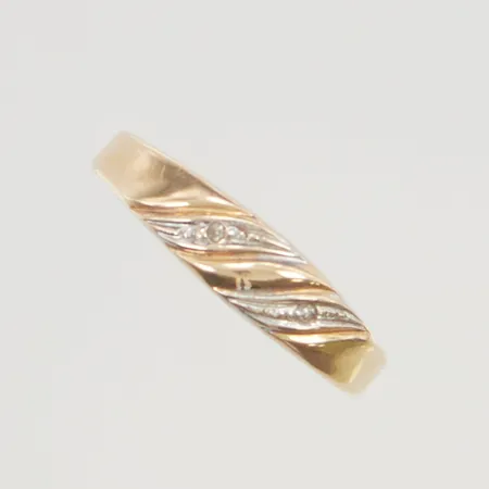 Ring stl:16,5 bredd 2-4,4mm 18K 0,9g.