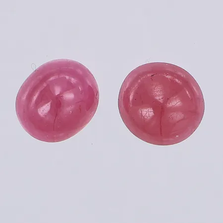2 Rubiner translucenta cabochonslipade ca 8mm