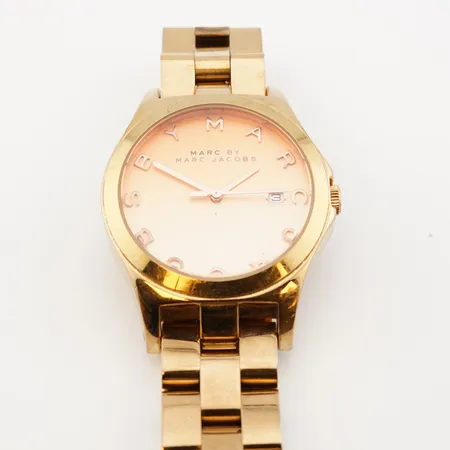 Damur Marc by Marc Jacobs, quartz, gulmetall, innermått 17cm, inga tillbehör, batteribyte krävs