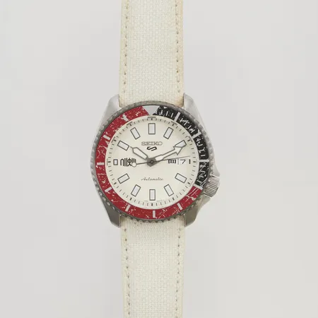 Herrur Seiko 42,5mm Automat Street Fighter V, Sports 5, Limited Edition Ryu, refnr:SRPF19K1, originalbox samt ytterkartong.