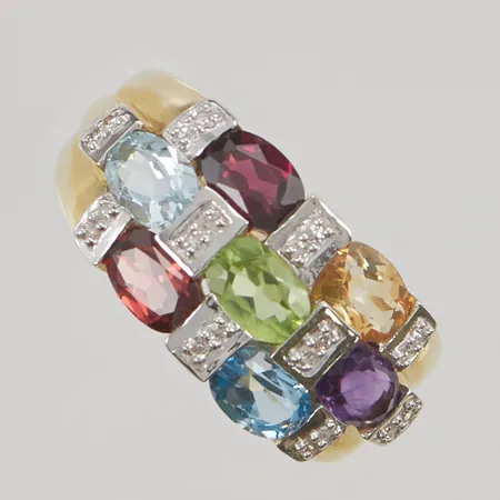 Ring GHA stl 18¾ bredd:1,8-10,8mm med små diamanter samt ädelstenar, 18K 5,2g. 