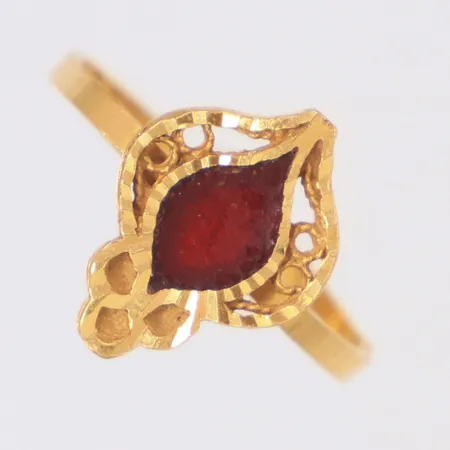 Ring med emalj, defekt, bucklig, 21K Vikt: 1,2 g