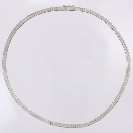 Collier halvstelt längd 42cm bredd 4,3mm, kattfot silver 835/1000 Vikt: 17,3 g