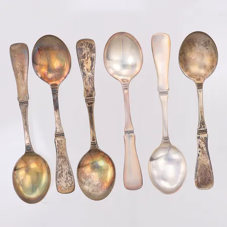 6 Kaffeskedar modell Uppsala 11cm Markströms Guldsmeds AB KG, en sked med gravyr, silver 830/1000 Vikt: 84,1 g