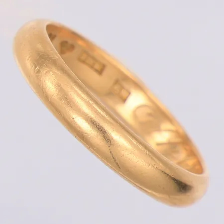 Ring slät stl:20¼, gravyr, 18K Vikt: 6 g